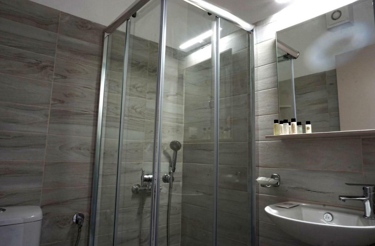 Hotel Liprando Nausa Zewnętrze zdjęcie